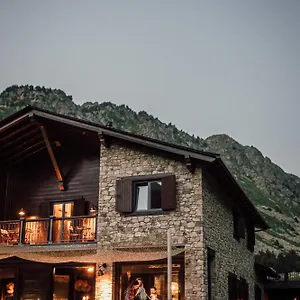 Отель L'ovella Negra Mountain, Канилло